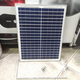 Tấm pin năng lượng mặt trời Solar Panel 18V 20W dây 4m có chân đế