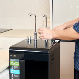 Máy lọc nước Hydrogen ion Kiềm nóng lạnh Funiki FP605A, 13 lõi