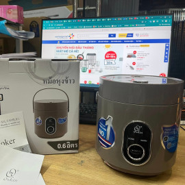 Nồi cơm điện mini Thái Lan Orkin OR96 dung tích 0.6L, lòng phủ Ceramic giữ nhiệt tốt