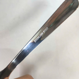 Thìa phở Stainless Steel D001 dài 18cmx4,5cm đáy phẳng