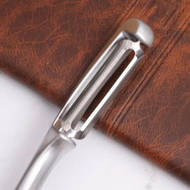 Dụng cụ nạo vỏ củ quả SEKA SK66 phủ Niken