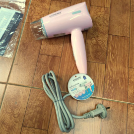 Máy sấy tóc mini gấp gọn Koreno Thái Lan KN-516 công suất 1300W