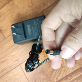 Bộ sạc Pin Quạt tích điện Koreno - Korichi Thái Lan chính hãng, bảo hành 6 tháng