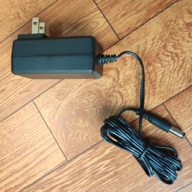 Bộ sạc Pin Quạt tích điện Koreno - Korichi Thái Lan chính hãng, bảo hành 6 tháng