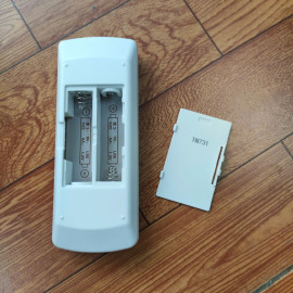 Điều khiển quạt treo tường Panasonic F409M chính hãng, xuất xứ Malaysia