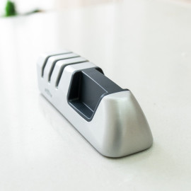 Mài dao 3 trong 1 chuyên dụng đa năng Haatz Hàn Quốc nhỏ gọn thời trang