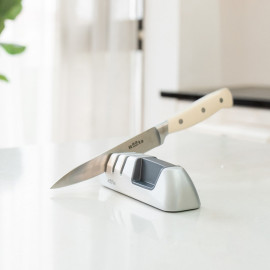 Mài dao 3 trong 1 chuyên dụng đa năng Haatz Hàn Quốc nhỏ gọn thời trang