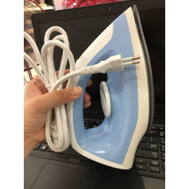 Bàn ủi khô Philips DST0520/20 công suất 1200W - Bảo Hành 2 năm