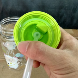 Bình nước trẻ em 