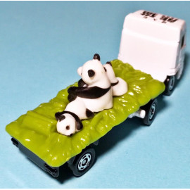 Xe tải mô hình Tomica Hino Profia Panda (No Box)