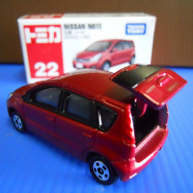 Xe ô tô mô hình Tomica Nissan Leaf màu đỏ  (No Box)