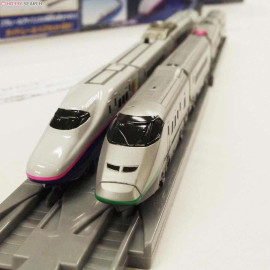 Bộ 2 mô hình tàu siêu tốc chạy pin Takara Tomy Series E2 Yamabiko / E3 Tsubasa và đường ray đôi