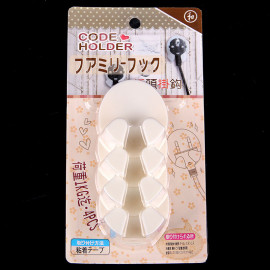 Bộ 4 dụng cụ gác phích cắm điện tiện dụng dính tường Komeki 2396 hàng Nhật