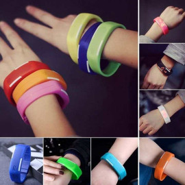Đồng hồ LED silicon kiêm vòng tay thời trang