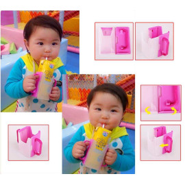 Giá để hộp sữa cầm tay cho bé Baby 3162 hàng Nhật - Xanh lá