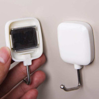 Bộ 2 móc nam châm dính tường KM-520 hàng Nhật