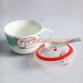 Bát mì sứ quai có kèm thìa nắp hút chân không