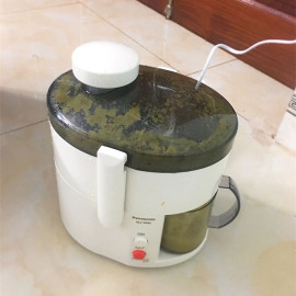 Máy ép trái cây Panasonic PAVH-MJ-68MWRA dung tích 600 ML sản xuất Malaysia bảo hành 12 tháng