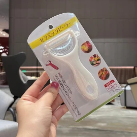 Dụng cụ Gọt rau củ quả lưỡi phủ sứ Komeki 4026 hàng Nhật