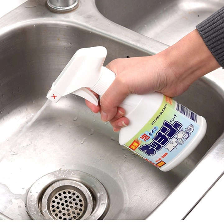 Chai xịt tẩy rửa đồ dùng nhà bếp Rocket Soap Japan 300ml