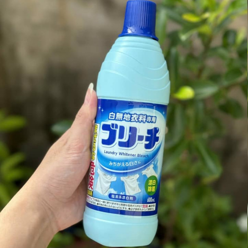 Nước tẩy trắng quần áo Mitsue Nhật Bản 600ml