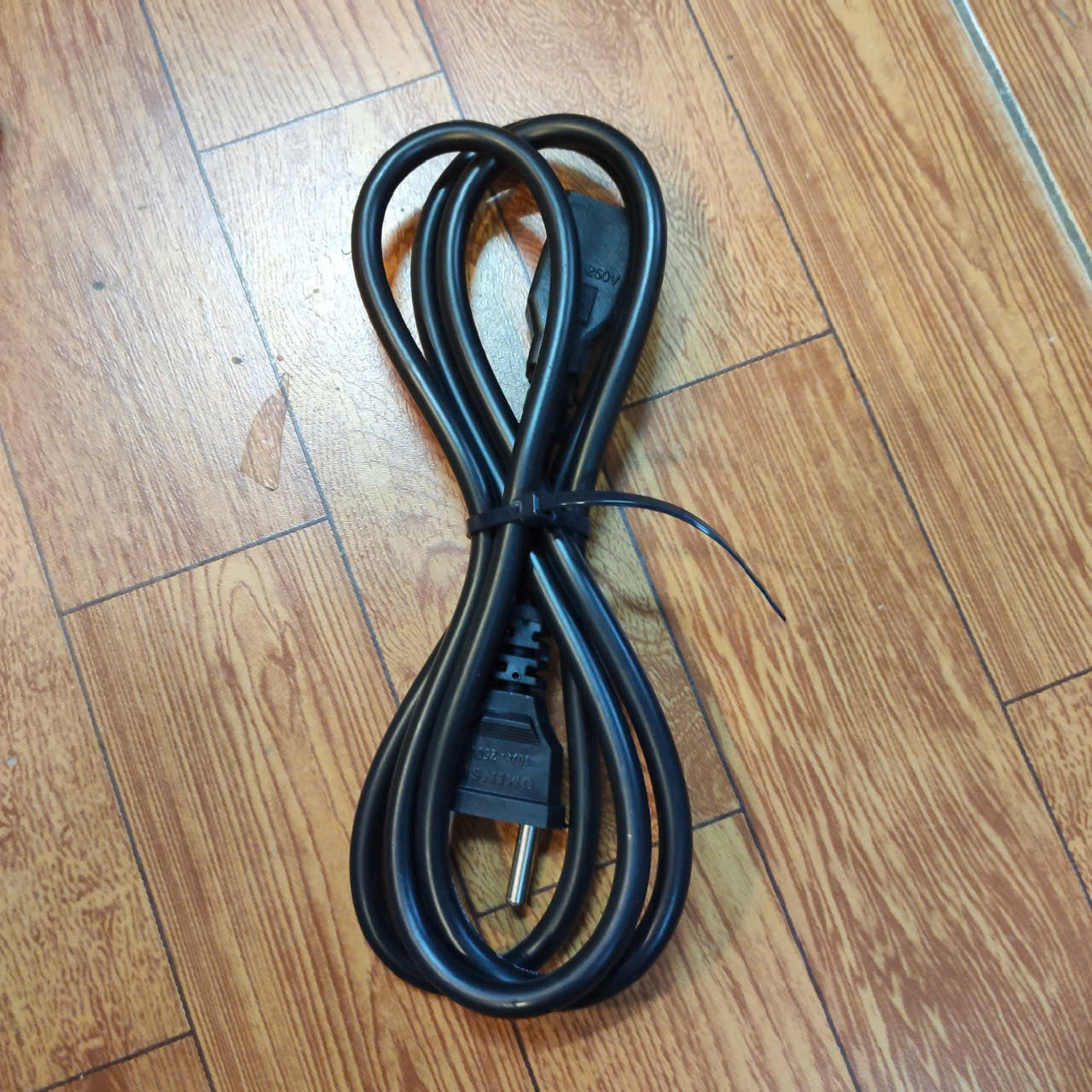 Dây nguồn liền phích cao cấp OMINSU 2500W dài 1.5m