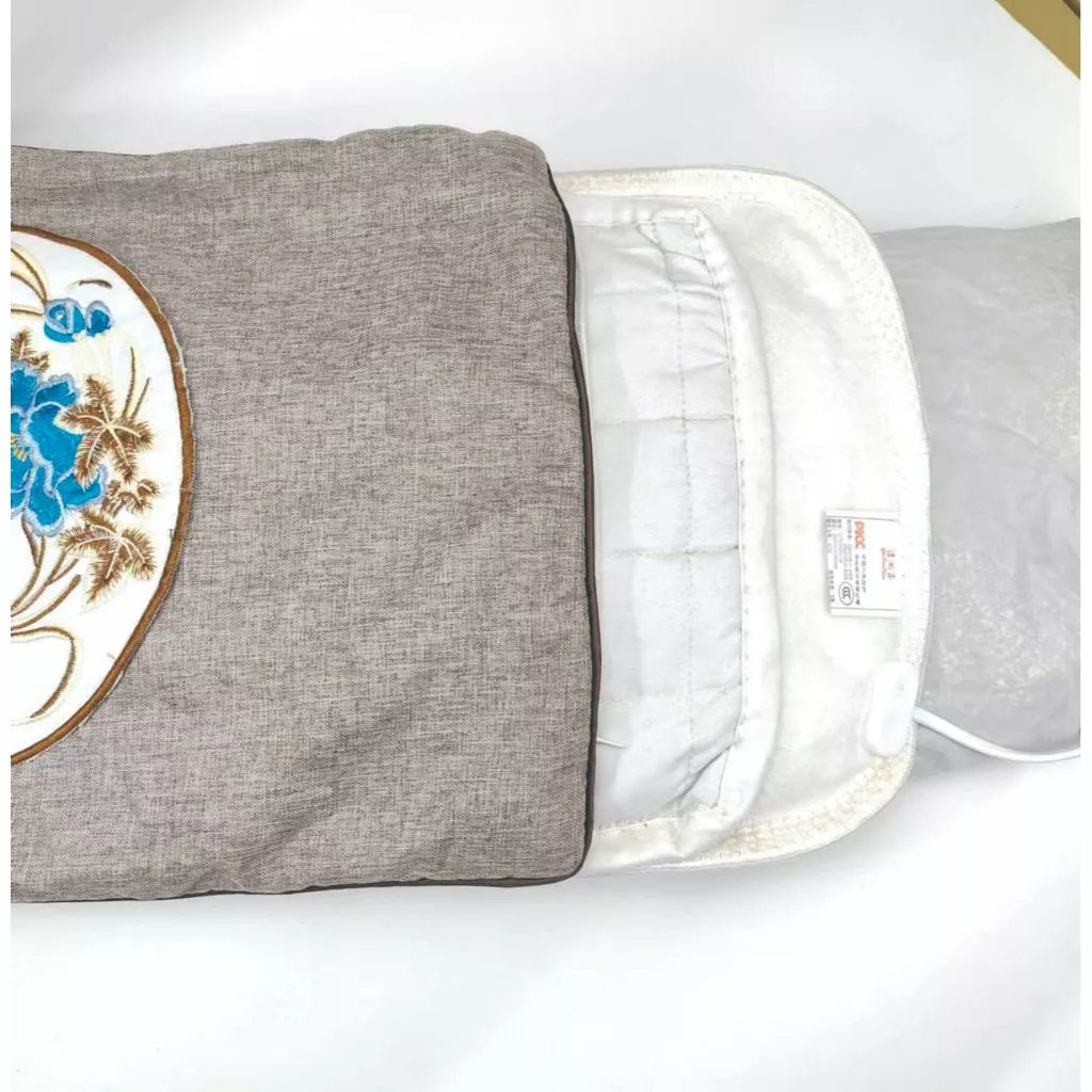 Gối thảo dược ngải cứu cắm điện Seka SK750 massage thư giãn