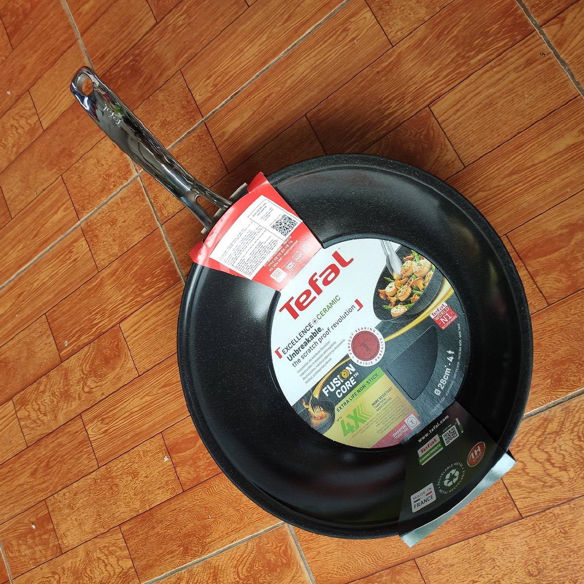 Chảo sâu lòng chống dính 28cm Tefal Excellence+ Ceramic G2151902