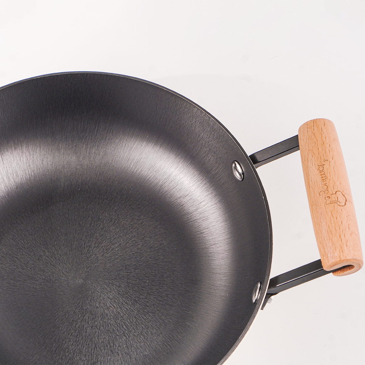 Chảo gang tráng men chống dính tự nhiên Nitrigan La gourmet 24cm kèm vung Inox