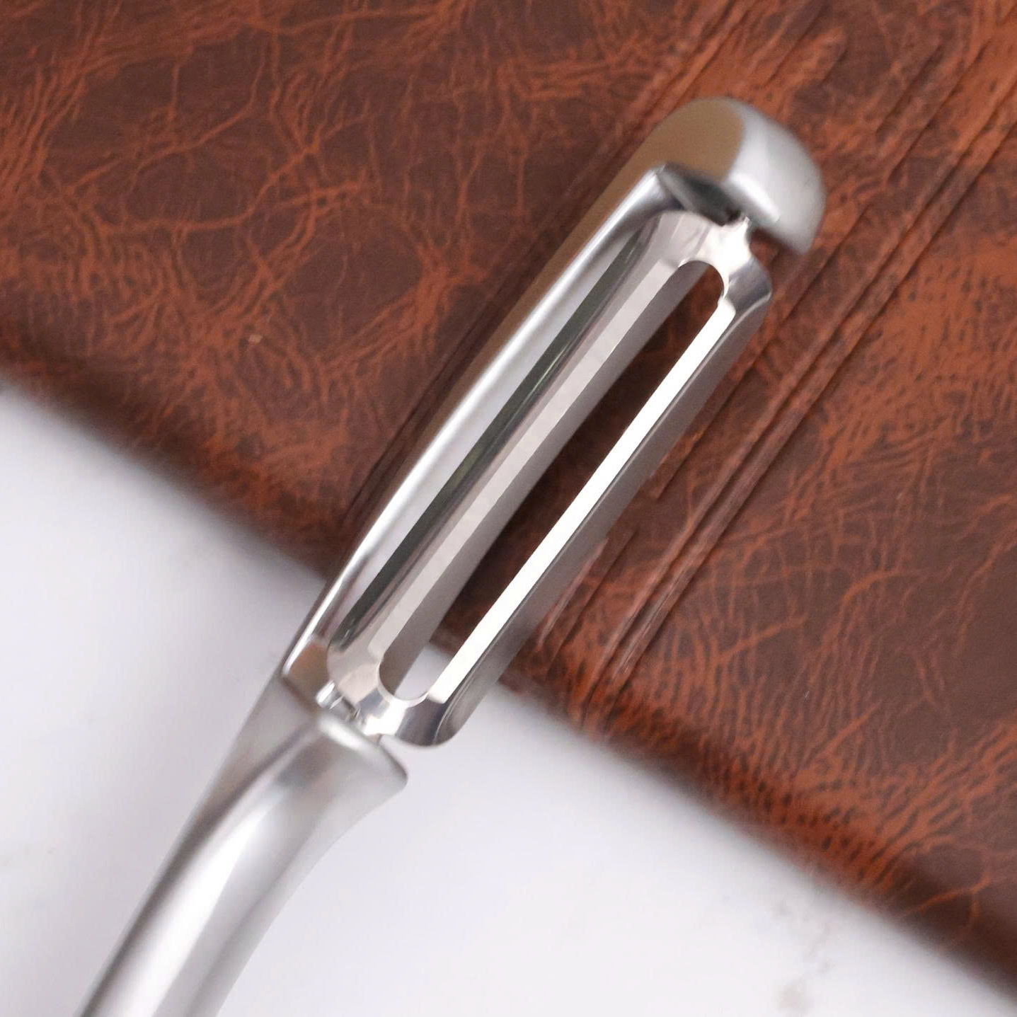 Dụng cụ nạo vỏ củ quả SEKA SK66 phủ Niken