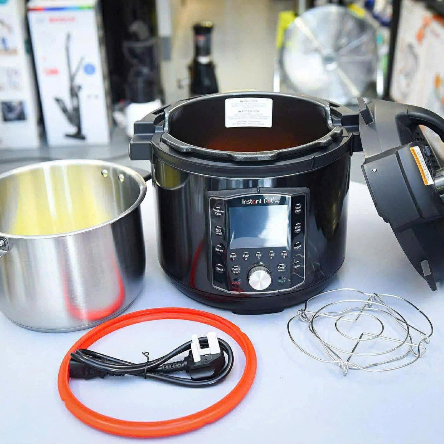 Nồi áp suất điện đa năng Instant Pot Pro™ 10-in-1 dung tích 5.7L