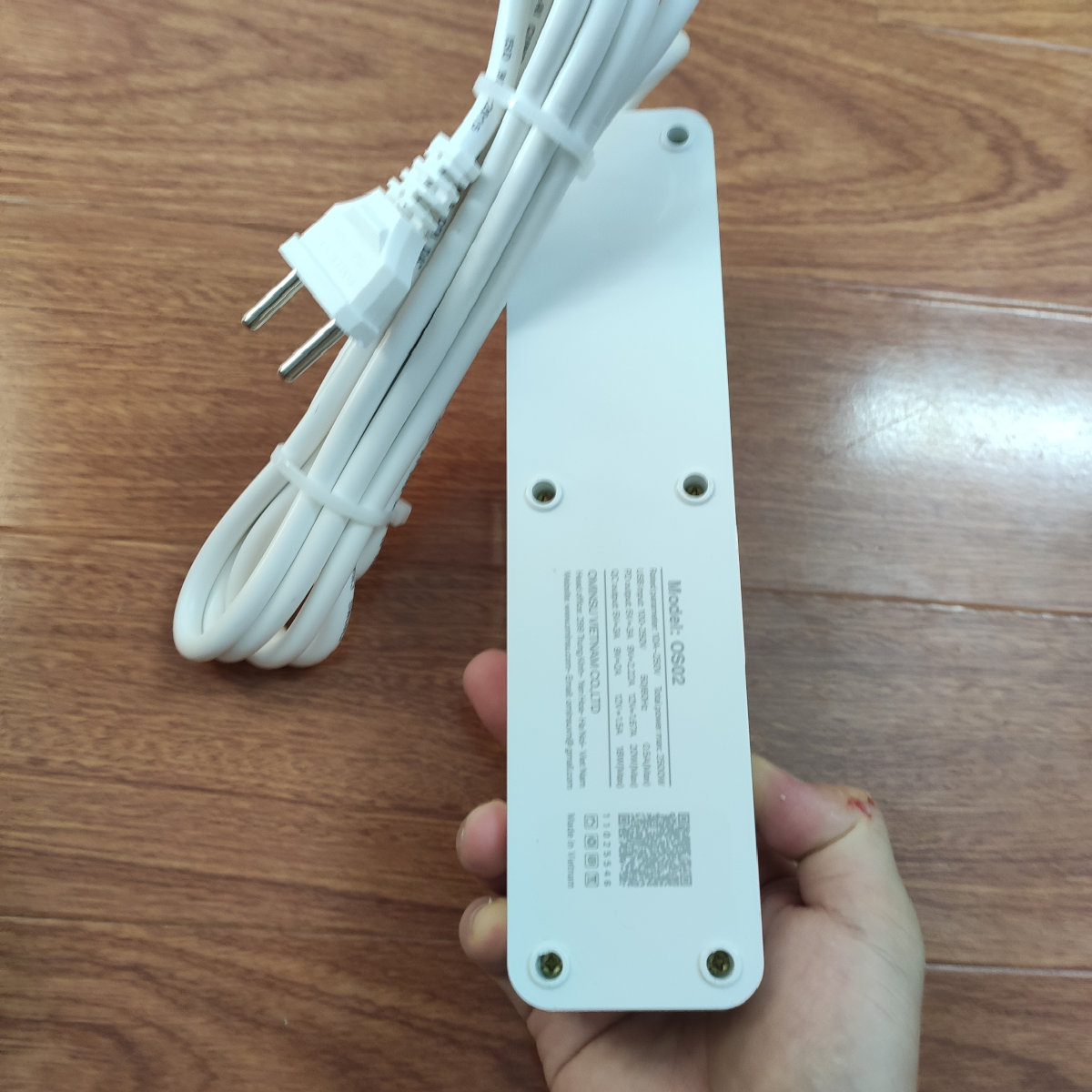 Ổ cắm điện đa năng 4 USB PD 20W sạc nhanh Ominsu 2500W OS02