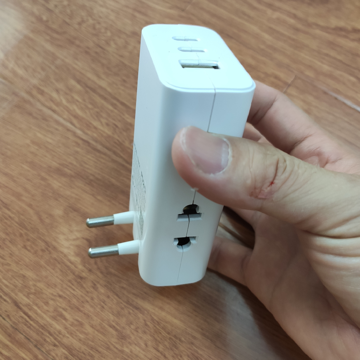 Củ sạc nhanh đa năng Ominsu PD 20W