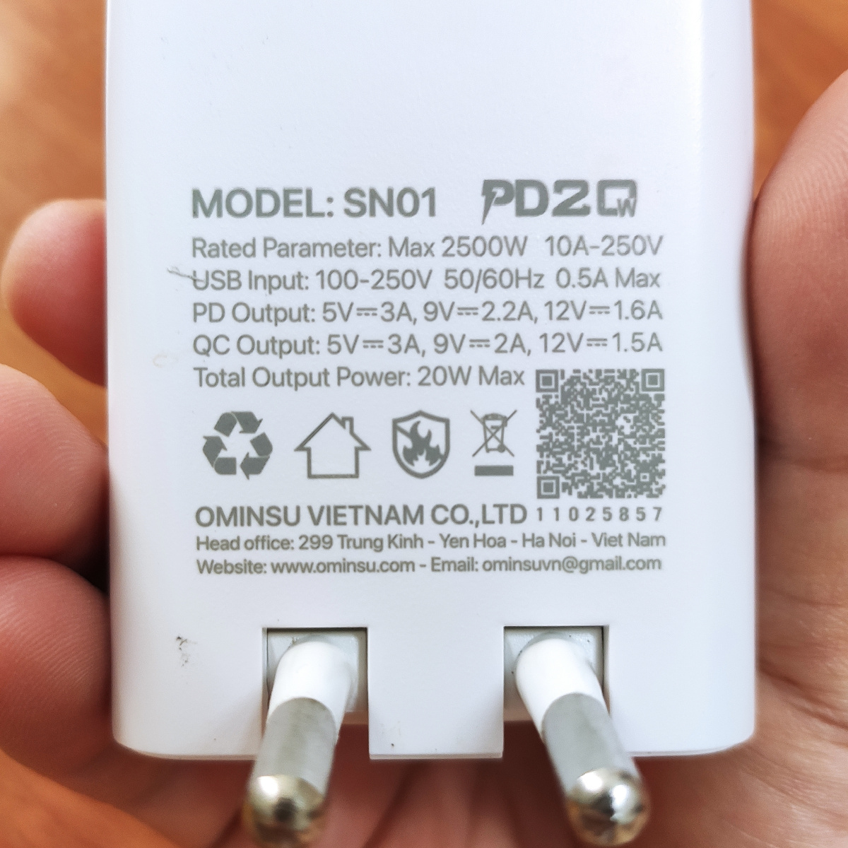 Củ sạc nhanh đa năng Ominsu PD 20W