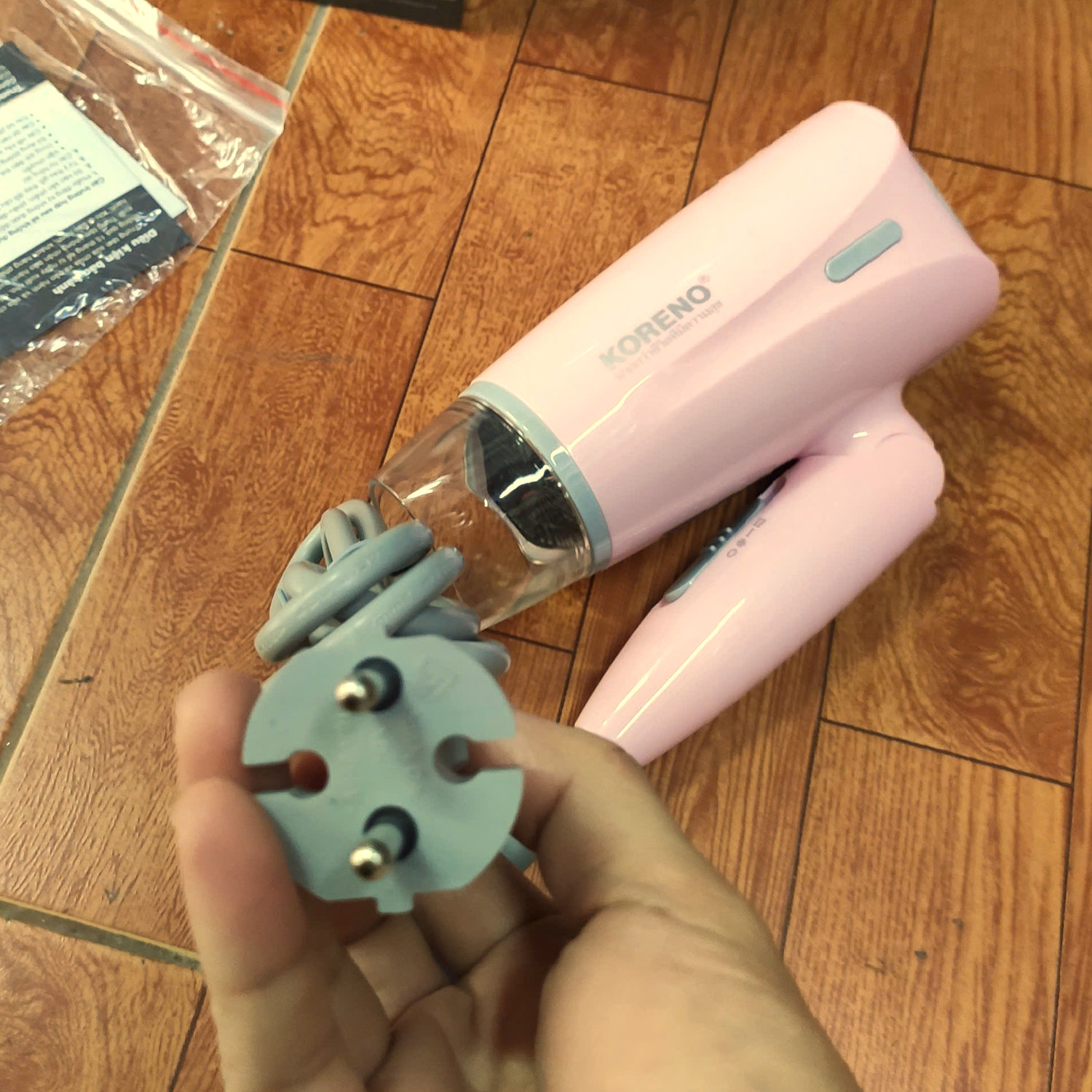 Máy sấy tóc mini gấp gọn Koreno Thái Lan KN-516 công suất 1300W