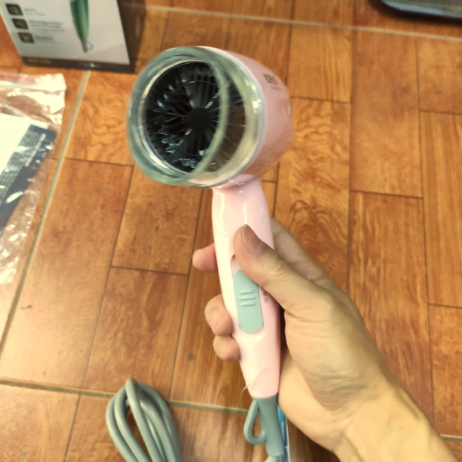 Máy sấy tóc mini gấp gọn Koreno Thái Lan KN-516 công suất 1300W