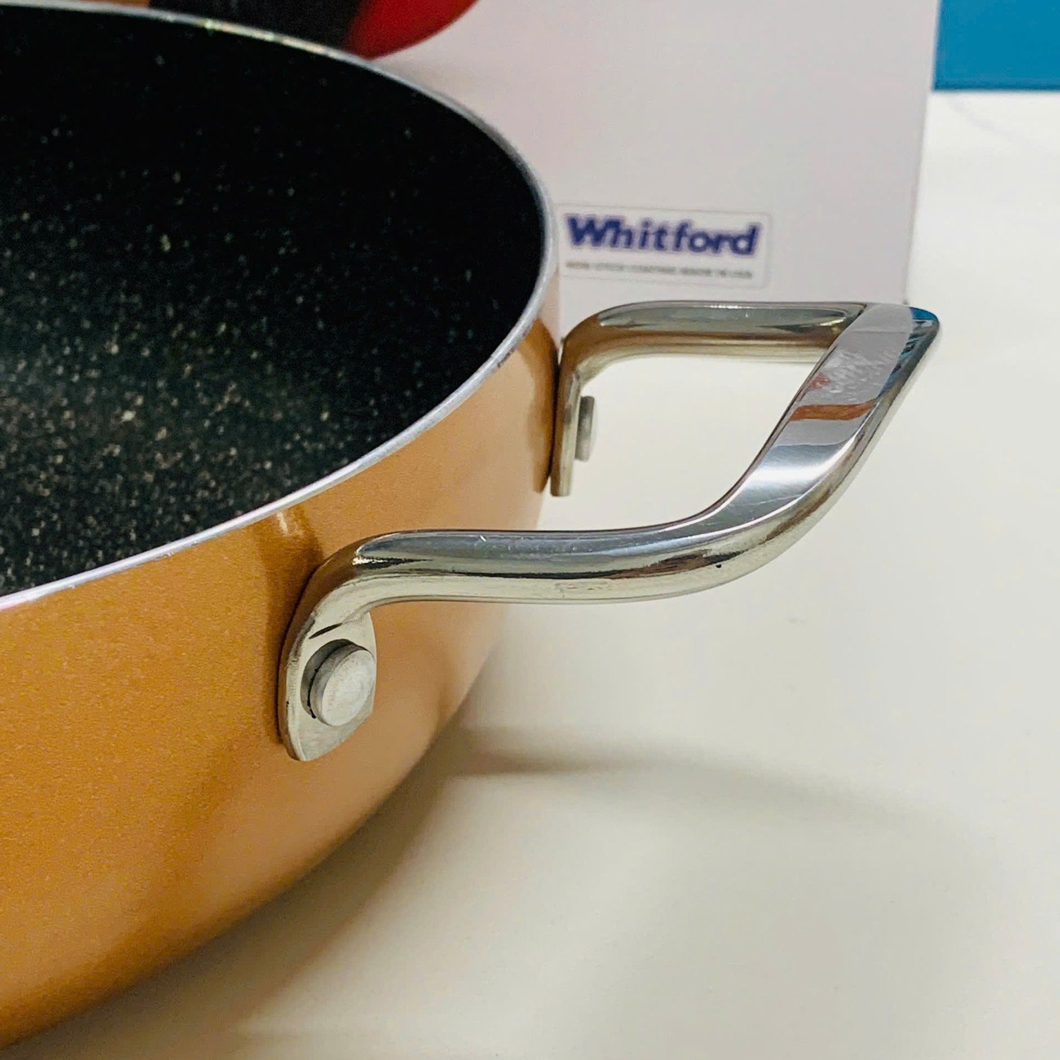 Nồi chống dính vân đá 2 lớp Whitford Smartcook 26cm đáy từ, vung kính