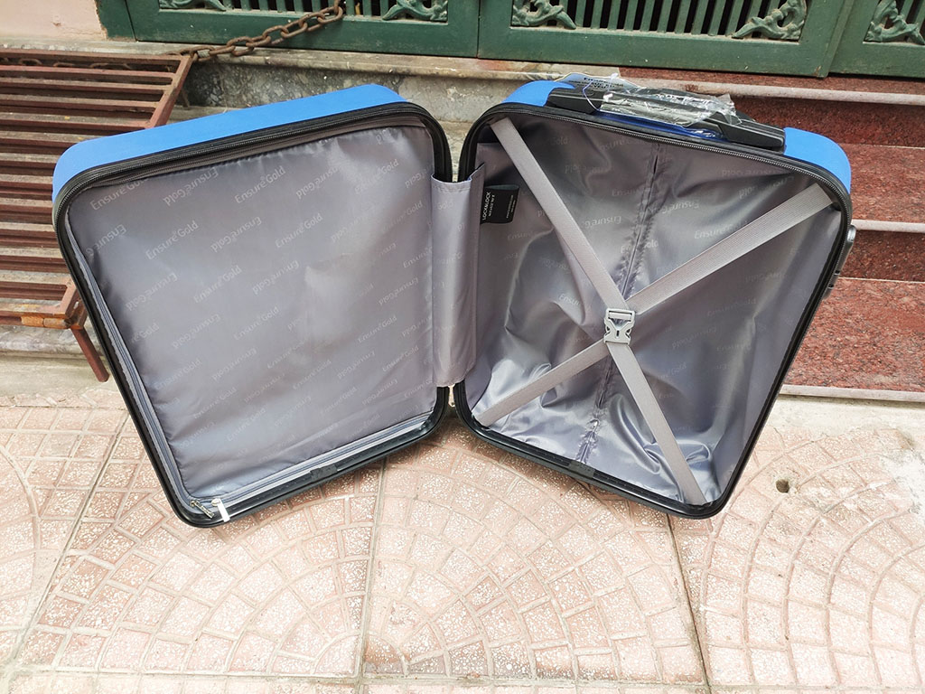 Vali xách tay có khóa số Lock&Lock Travel Zone LTZ609BLU 20inch Ensure