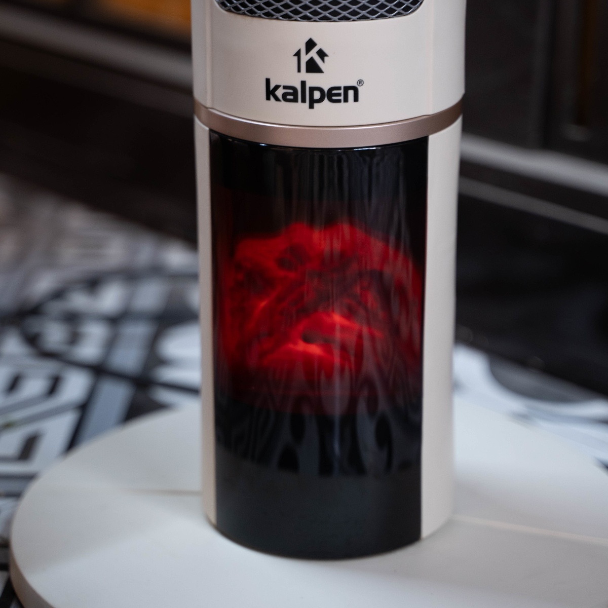 Máy sưởi gốm PTC Kalpen E10 ion diệt khuẩn 2200W kèm khiển từ xa