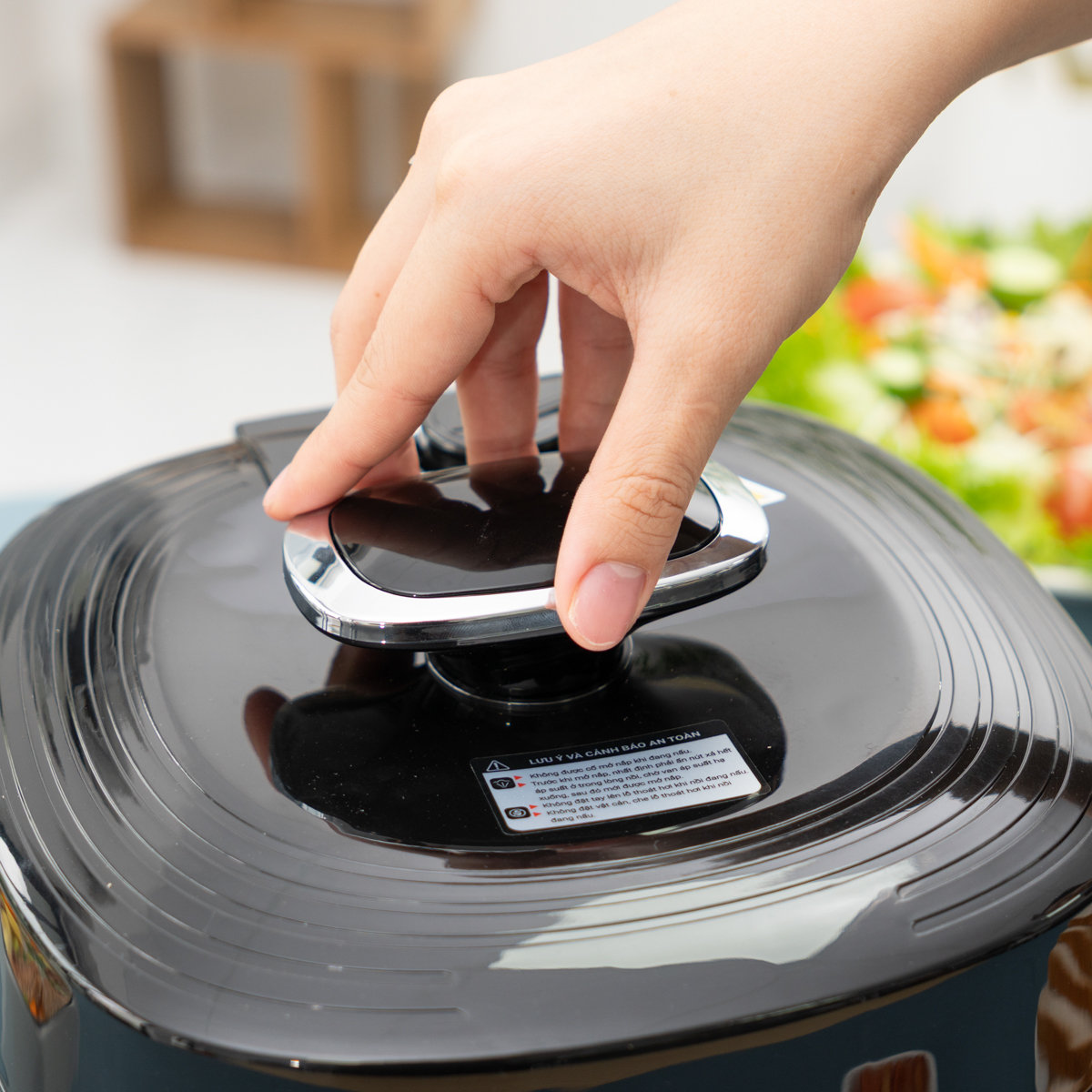 Nồi áp suất điện lòng nồi Inox 3L Kalpen P7