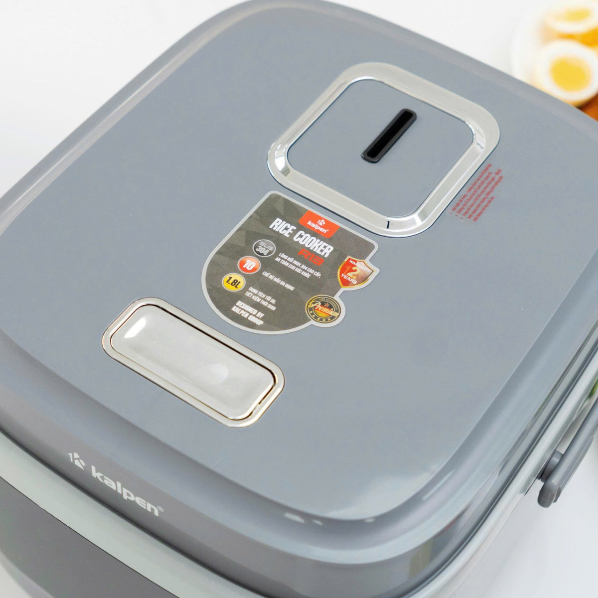 Nồi cơm điện tử Kalpen R13 dung tích 1.8L lòng nồi Inox 304