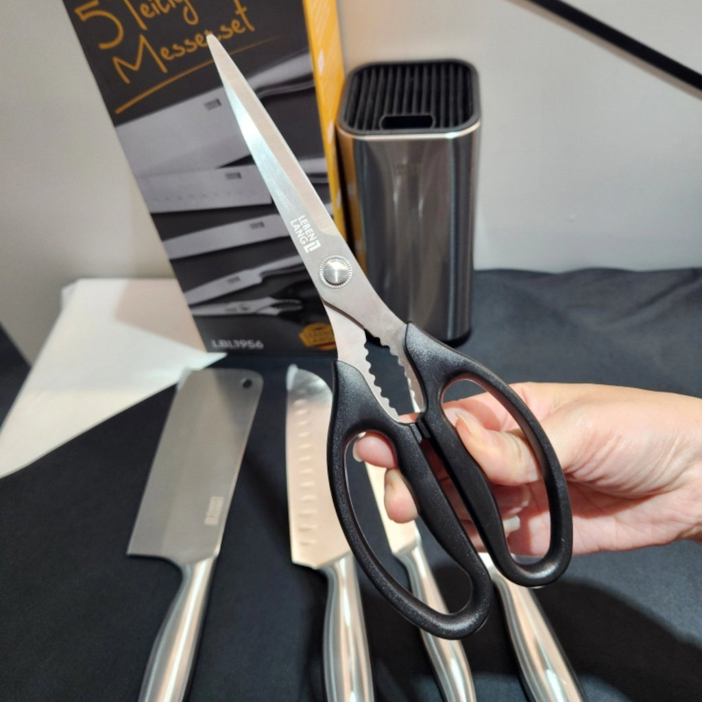 Bộ dao làm bếp 5 món sắc bén Zuhause ZB56