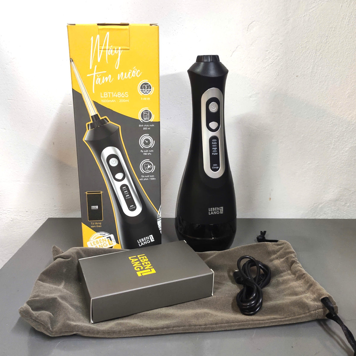 Máy tăm nước Lebenlang LBT1486S