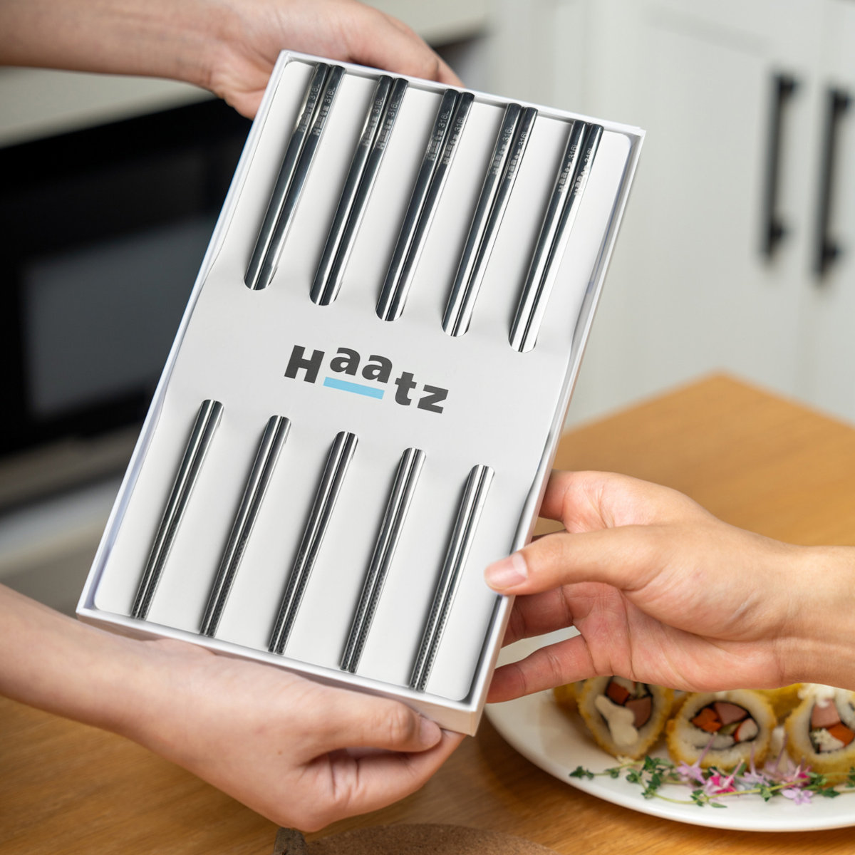 Bộ 10 đôi đũa inox 316L kháng khuẩn Haatz Hàn Quốc HCS079