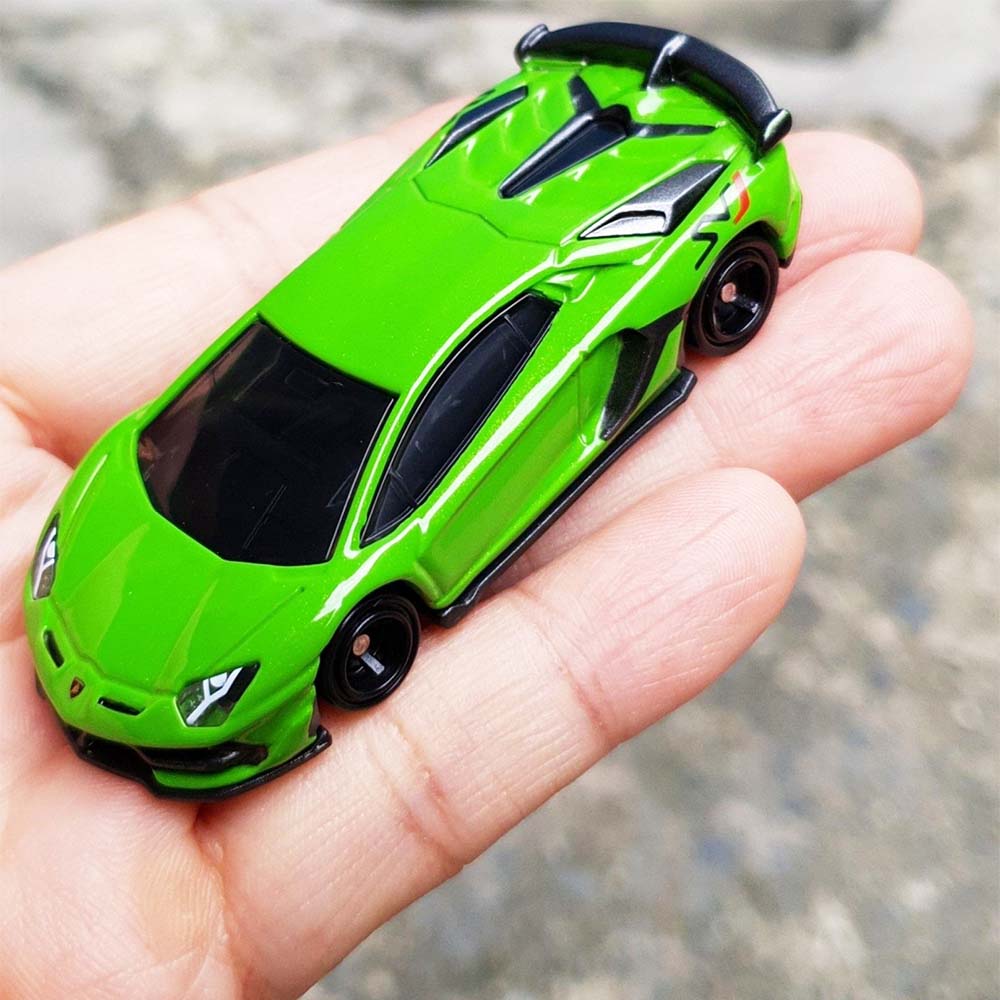 Siêu xe ô tô mô hình Tomica Lamborghini Aventador SVJ xanh lá