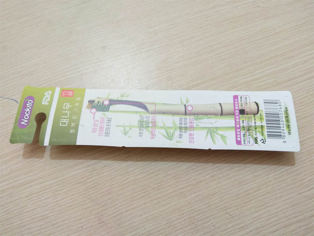 Bàn chải đánh răng muối tre Bamboo Salt chăm sóc răng e buốt Hàn Quốc Bàn chải đánh răng muối tre Nockito Bamboo Salt chăm sóc răng e buốt Hàn Quốc