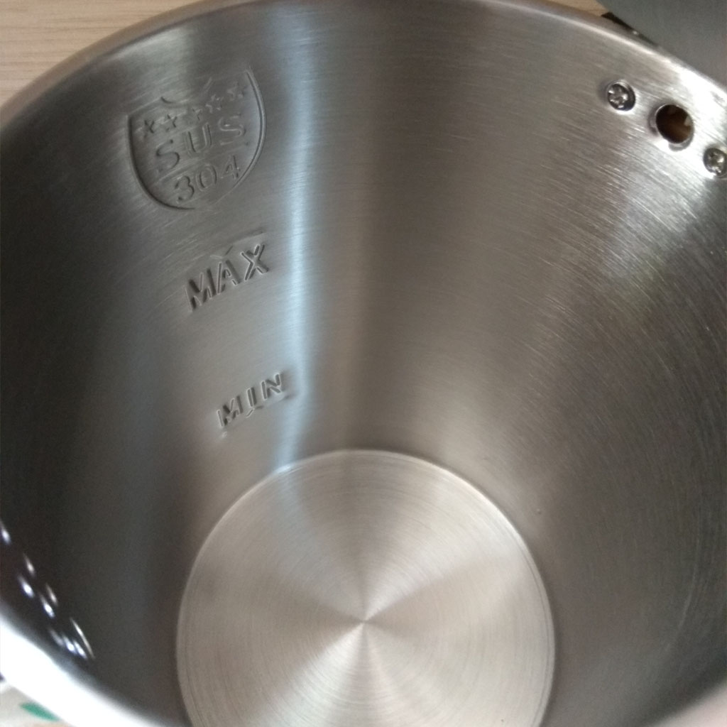 Ấm điện siêu tốc Inox 304 Hoseki 1.5L 1500W vàng đồng