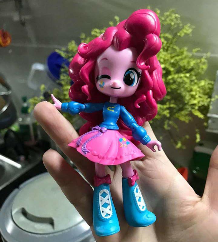 Búp bê My Little Pony cô gái Equestria Pinkie Pie Blink