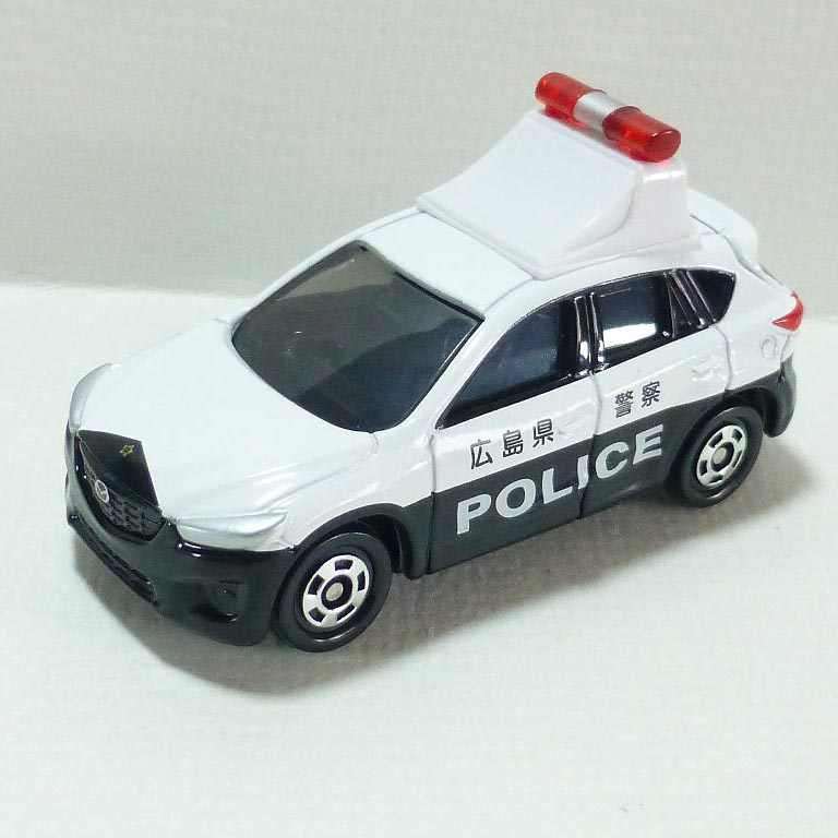 Xe mô hình cảnh sát Tomica Mazda CX-5