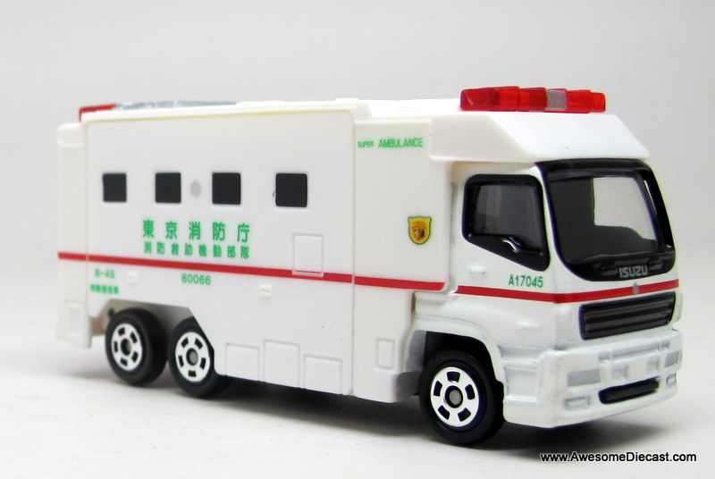 Xe cứu thương mô hình Tomica Isuzu Super Ambulance